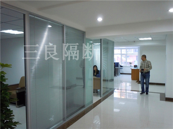 重慶玻璃隔斷