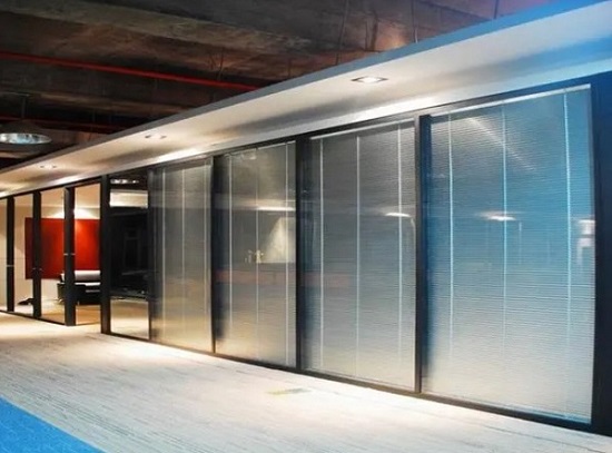 四川玻璃隔斷在裝修時這個三個因素需要考慮